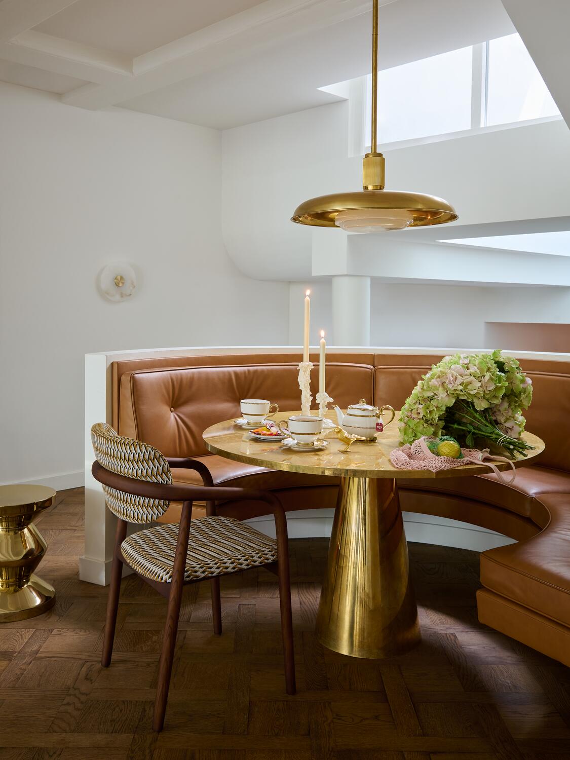 Zig Zag metal skammel - Guld